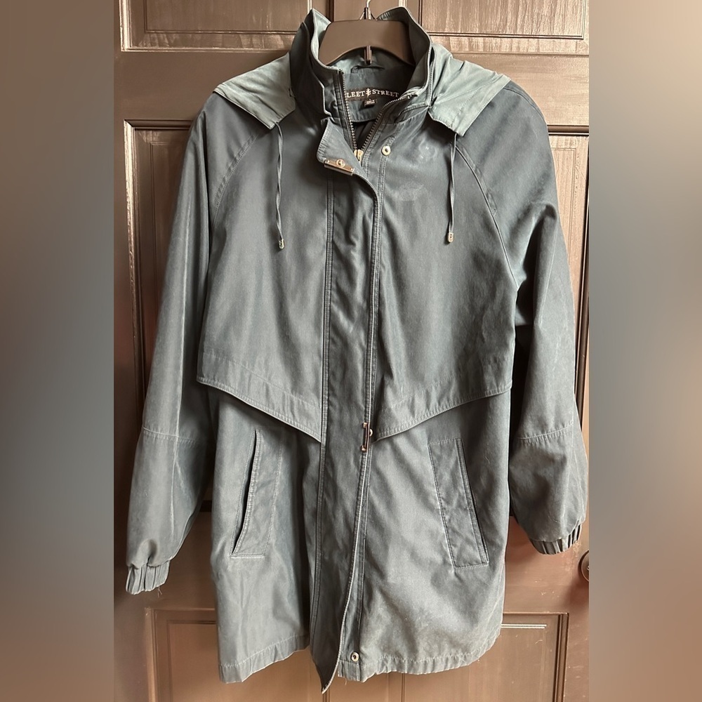 Fleet Street Women’s Sz L Teal Color Water Resistant Jacket With Detachable Hood